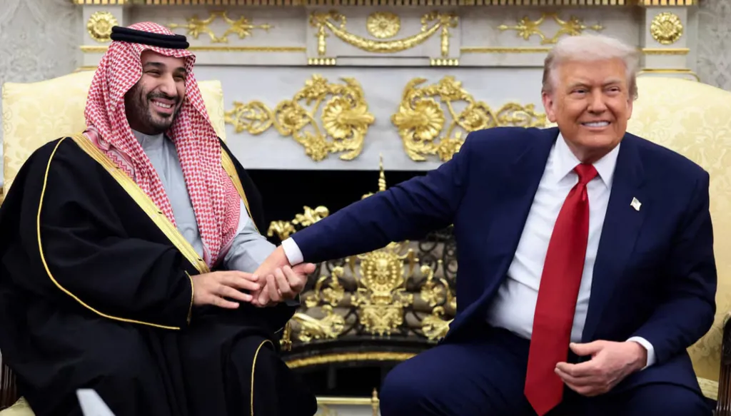 ترامب يوافق على اتفاق نووي مع السعودية يمهّد لتخصيب اليورانيوم محلياً