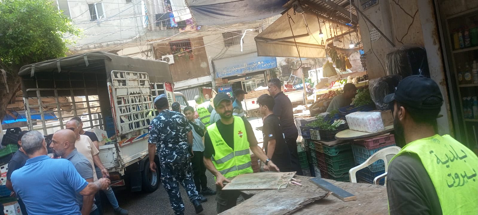 إزالة التعديات في حي اللجا