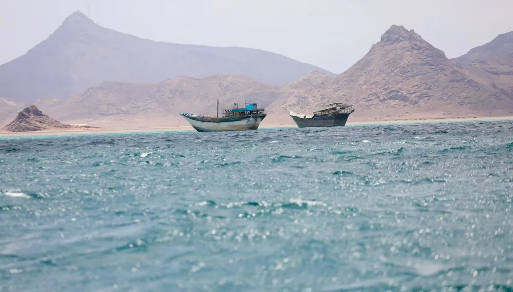 اضطرابات باب المندب تزيد متاعب قطاع الشحن وتضغط على إمدادات النفط
