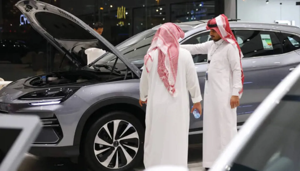 5 مليار دولار أثر متوقع لاتفاقيتي توطين سيارات كهربائية في السعودية