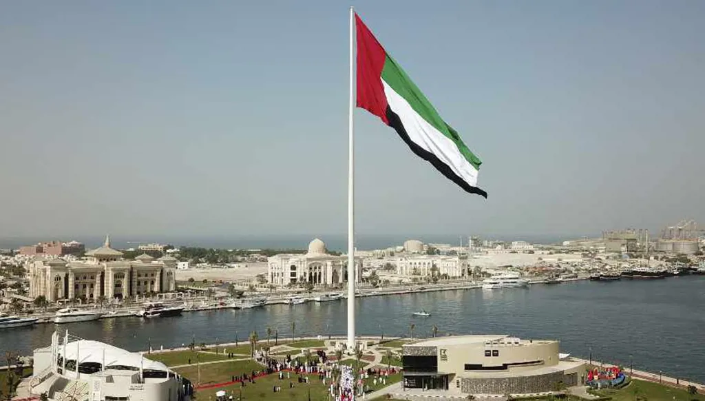 من البنوك إلى الخدمات الحكومية.. الإمارات توسّع منظومة المدفوعات الوطنية