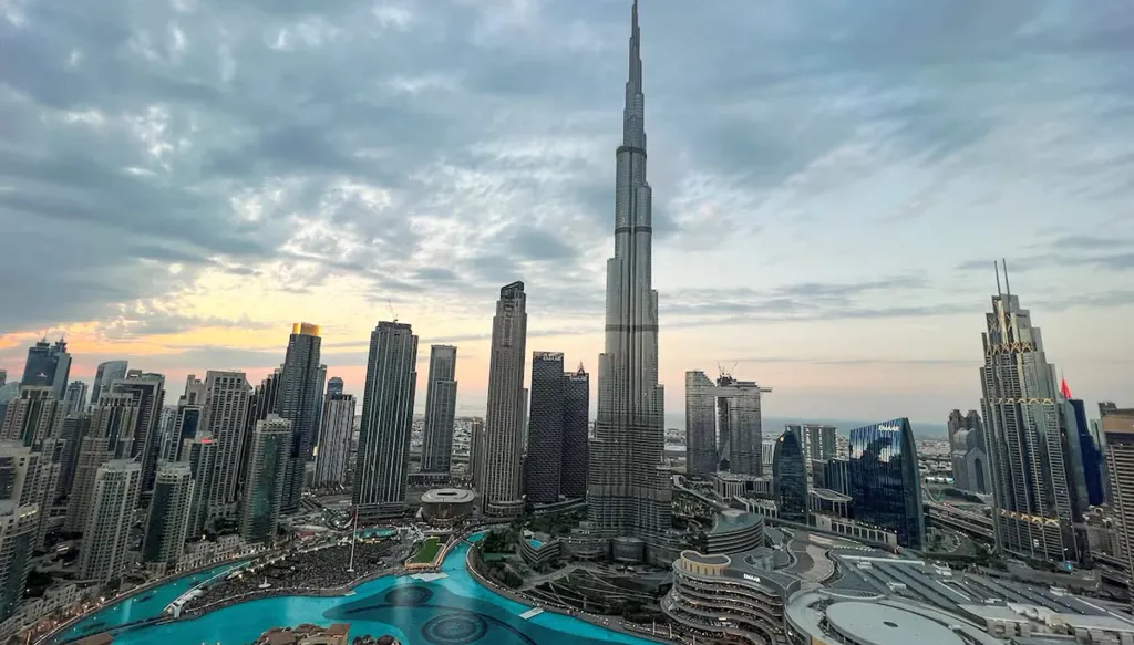 التوسع بالذكاء الاصطناعي يضع دبي في المركز الثاني عالمياً بمؤشر المدن الذكية