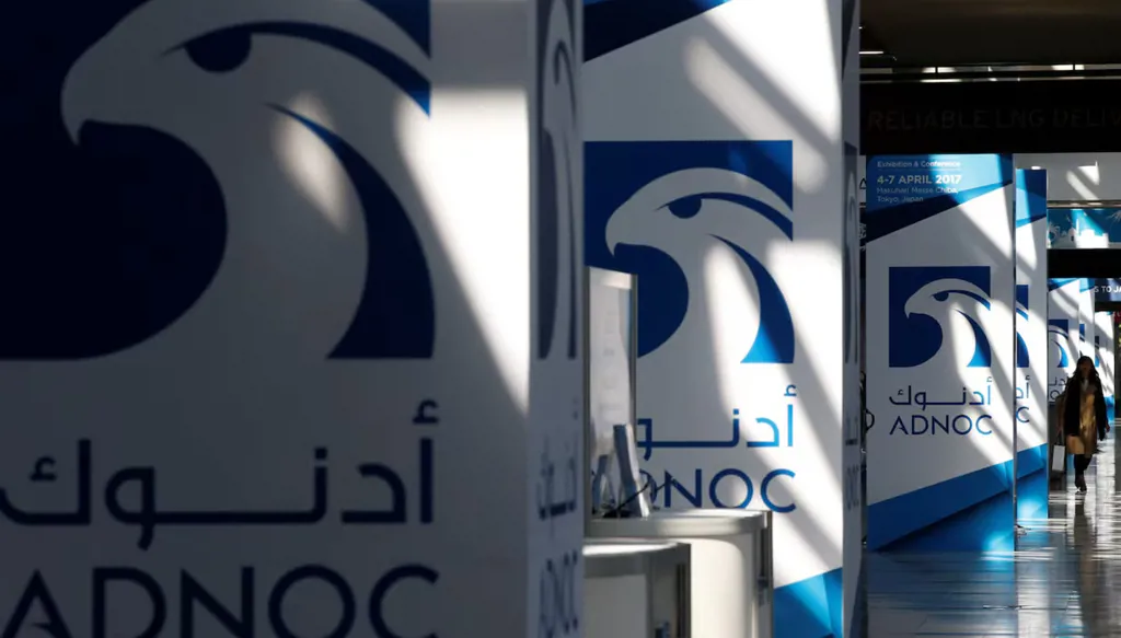 "أدنوك للإمداد" تضيف لأسطولها  11 ناقلة نفط وغاز بـ 1.3 مليار دولار