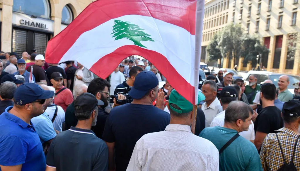 بالصور- تحركات احتجاجية في وسط بيروت تزامناً مع جلسة مجلس النواب