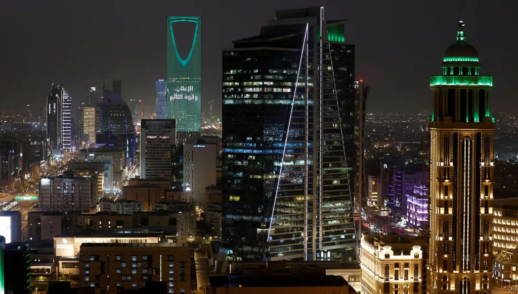 تراخيص الاستثمار في السعودية تقفز بأكثر من ثلاثة أضعاف مع نمو تدفقات الاستثمار الأجنبي 14%
