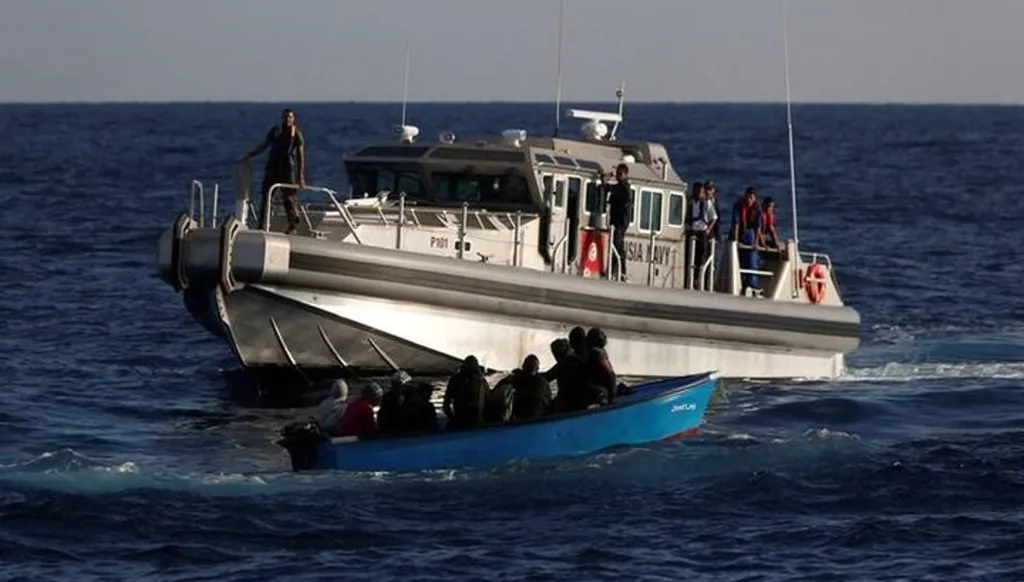 غرق مركب مهاجرين يهزّ تونس... فقدان ما لا يقل عن 13 شخصاً