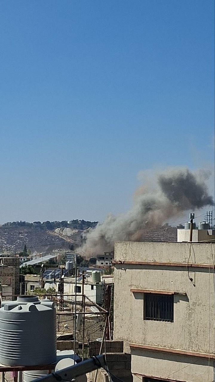 غارة إسرائيلية على بلدة عربصاليم (صورة متداولة).