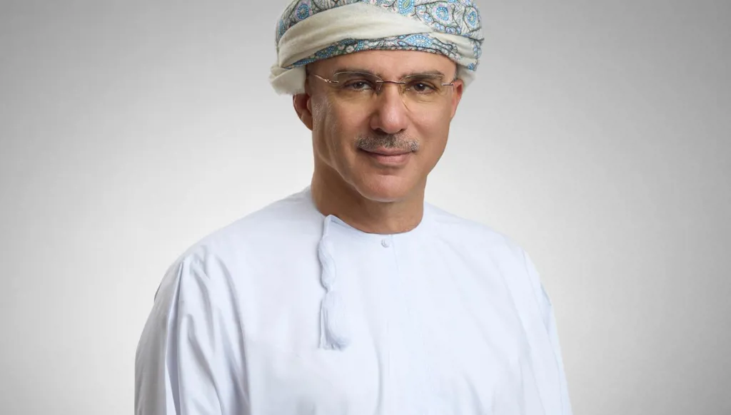 نحو المستقبل: كيف تحوّل قائدٌ من قمرة طائرة إلى قيادة مؤسّسة عالمية