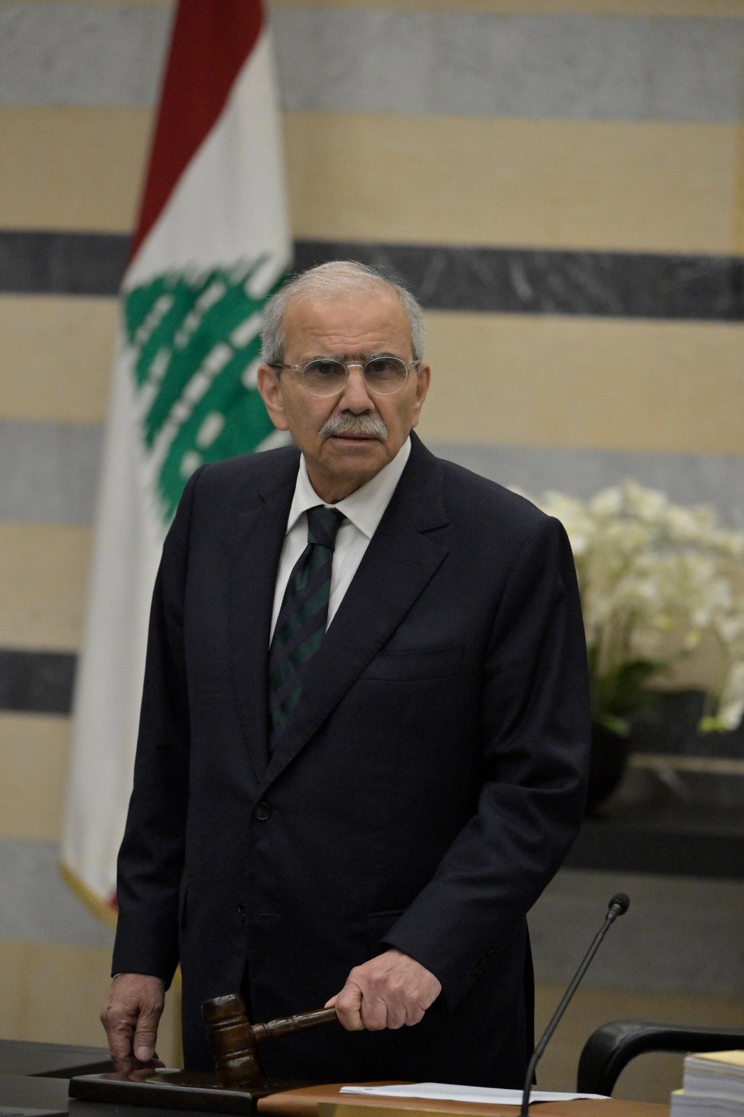 الرئيس نواف سلام (نبيل اسماعيل).
