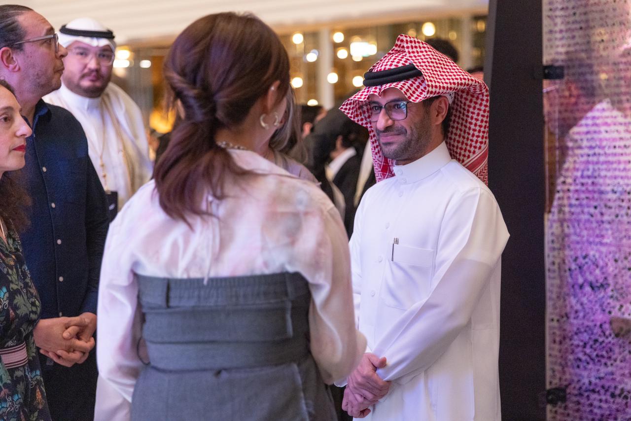 جانب من معرض “استمرارية“ في الدرعية.
