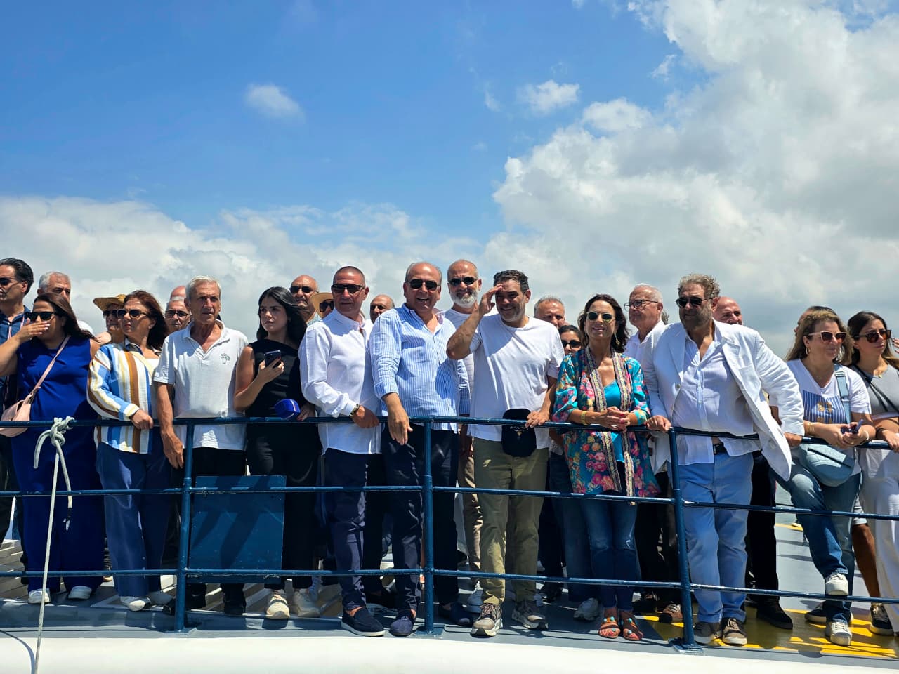 صيدا تستقبل أول باخرة سياحية قادمة من جونية. (أحمد منتش)