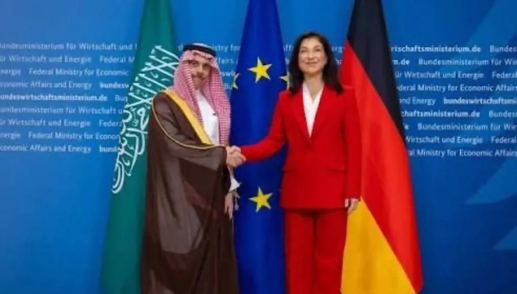 السعودية وألمانيا تبحثان توسيع الشراكة في قطاع الطاقة وأمن الممرات المائية