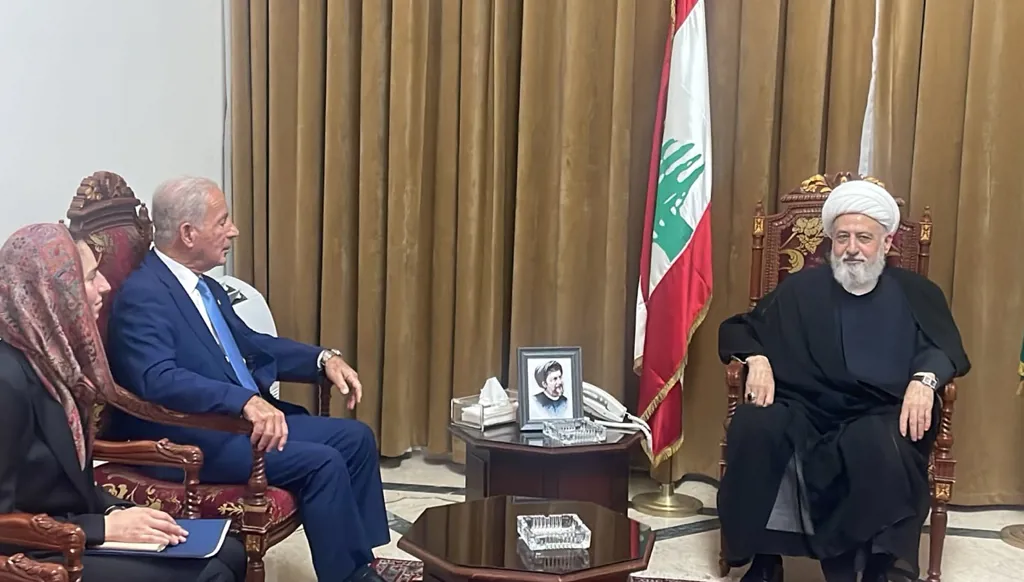 السفير الأميركي في لبنان ميشال عيسى في المجلس الإسلامي الشيعي