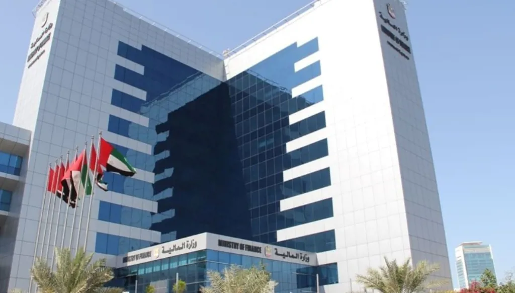 قرار إماراتي يعدّل لائحة ضريبة القيمة المضافة ويستحدث قواعد للمعاملات النقدية