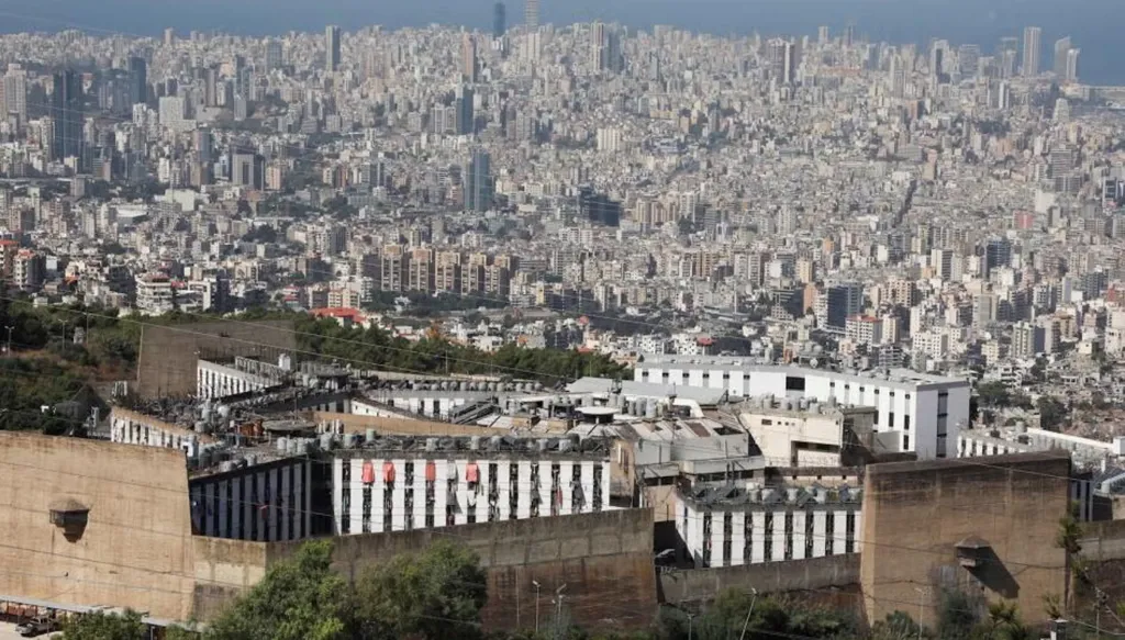 "بخياطة أفواههم"... إضراب عن الطعام في سجن رومية