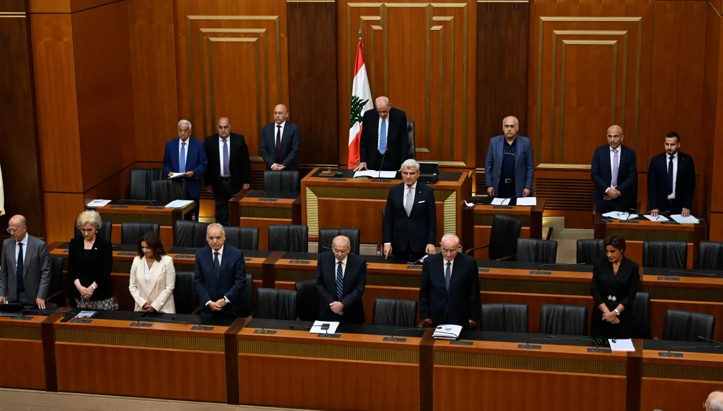 هؤلاء سيحمون الوطن من حرب أهليّة... هزُلت!