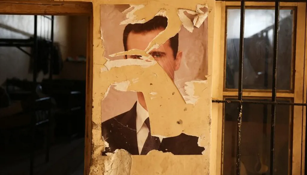 النظام سقط وملفاته بقيت... معارضو الأسد ملاحقون في سوريا!