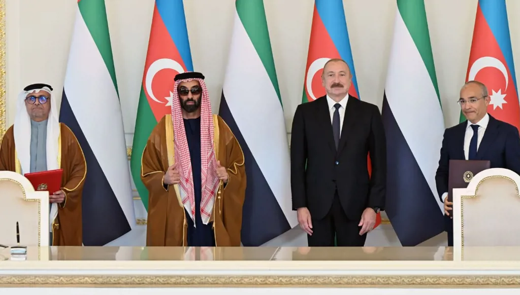 الإمارات تعزز استثماراتها في أذربيجان من الطاقة إلى الصناعة والبنية التحتية