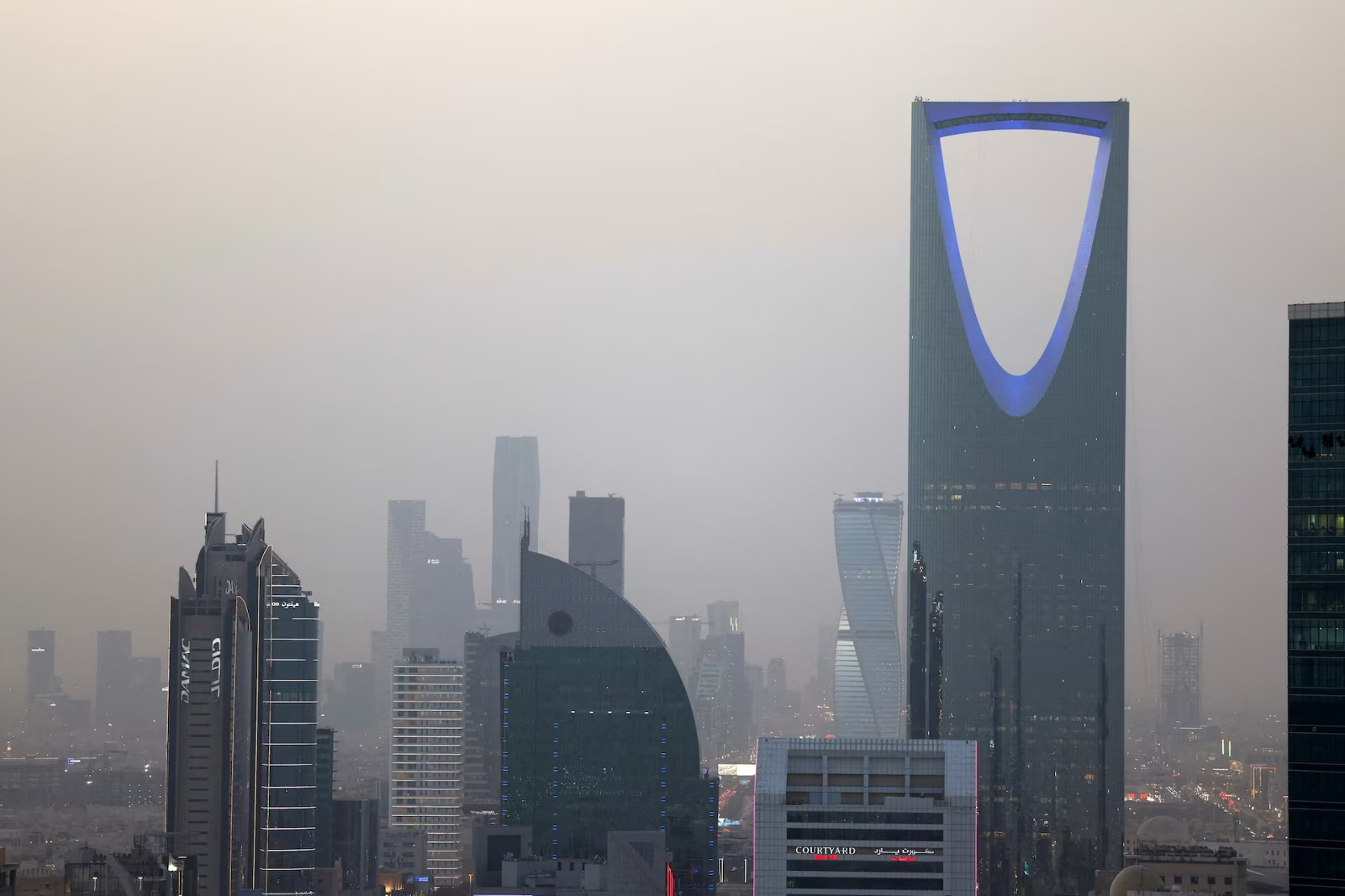نايت فرانك: سوق السكن السعودي يتباطأ فيما تتسارع مبيعات الأراضي