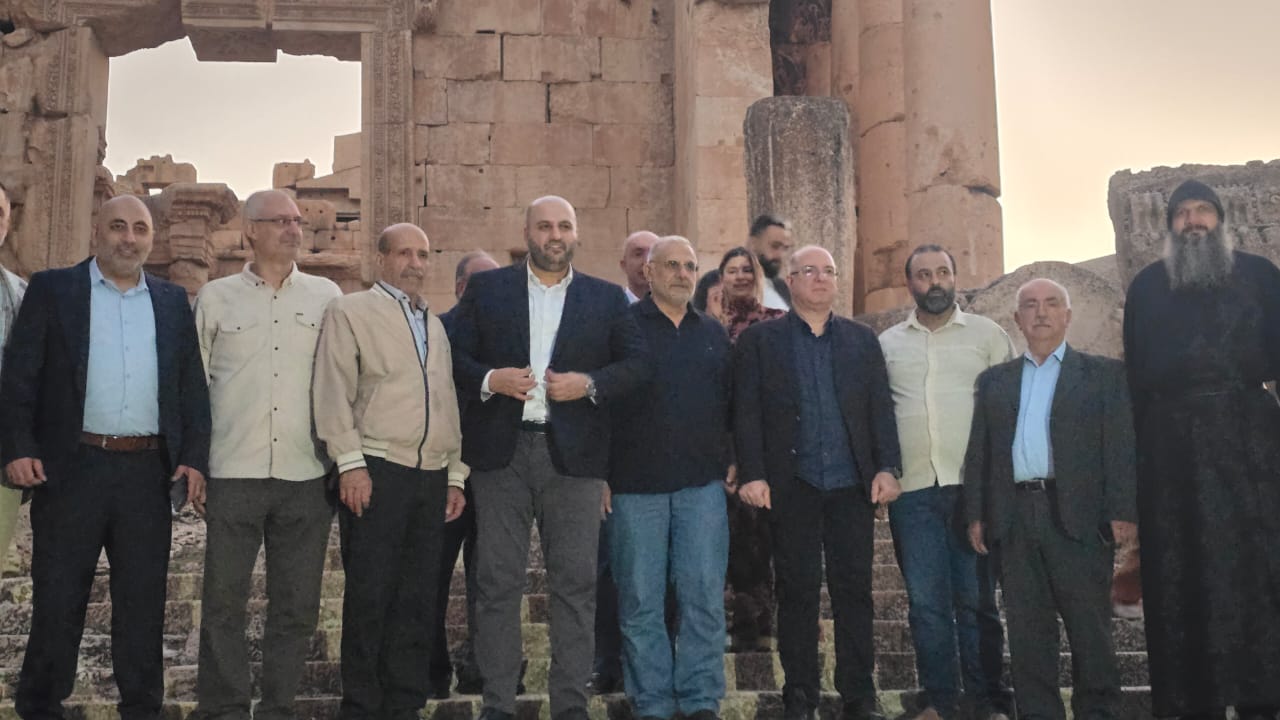 الوفد داخل القلعة. (النهار/لينا إسماعيل)