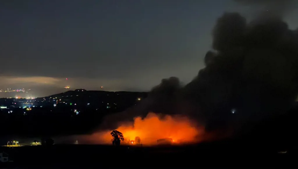 غارات وتفجيرات إسرائيلية في جنوب لبنان... وإصابة طفل بانفجار جسم من مخلّفات الحرب