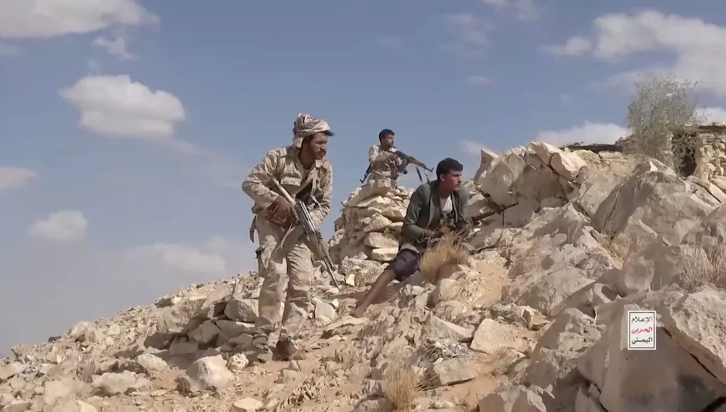 مستشار في وزارة دفاع الحوثيين: إما تسليم مدينة مأرب وإلا ويلات الحرب