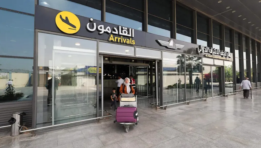 العقوبات تطارد الطيران الإيراني في العراق... هل تلحق النجف ببغداد؟