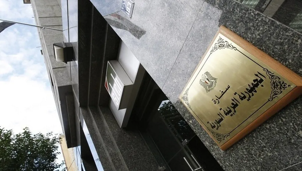 تساؤل عن عدم تسمية سفير لسوريا في لبنان
