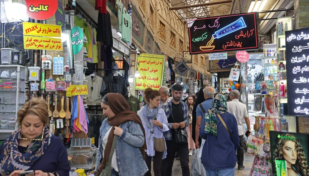  "بازار تجريش" في طهران، 7 أكتوبر 2026. (أ ف ب)