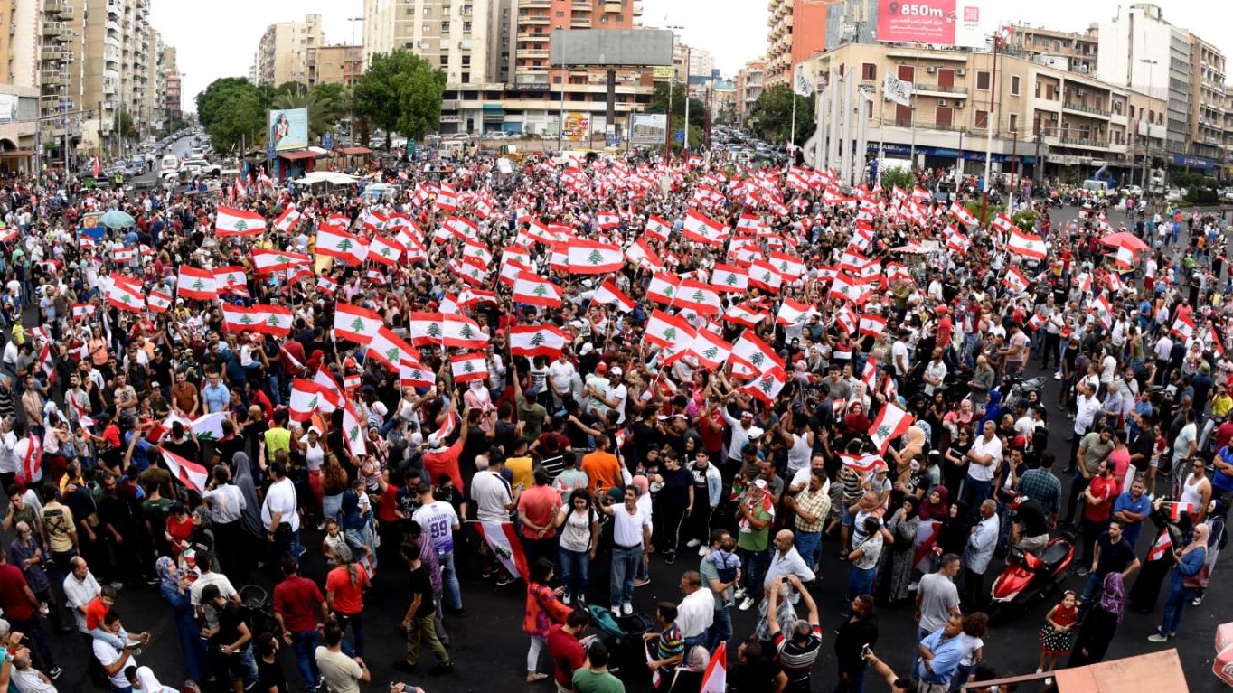 صورة ارشيفية من انتفاضة 17 تشرين في ساحة النور طرابلس (النهار)
