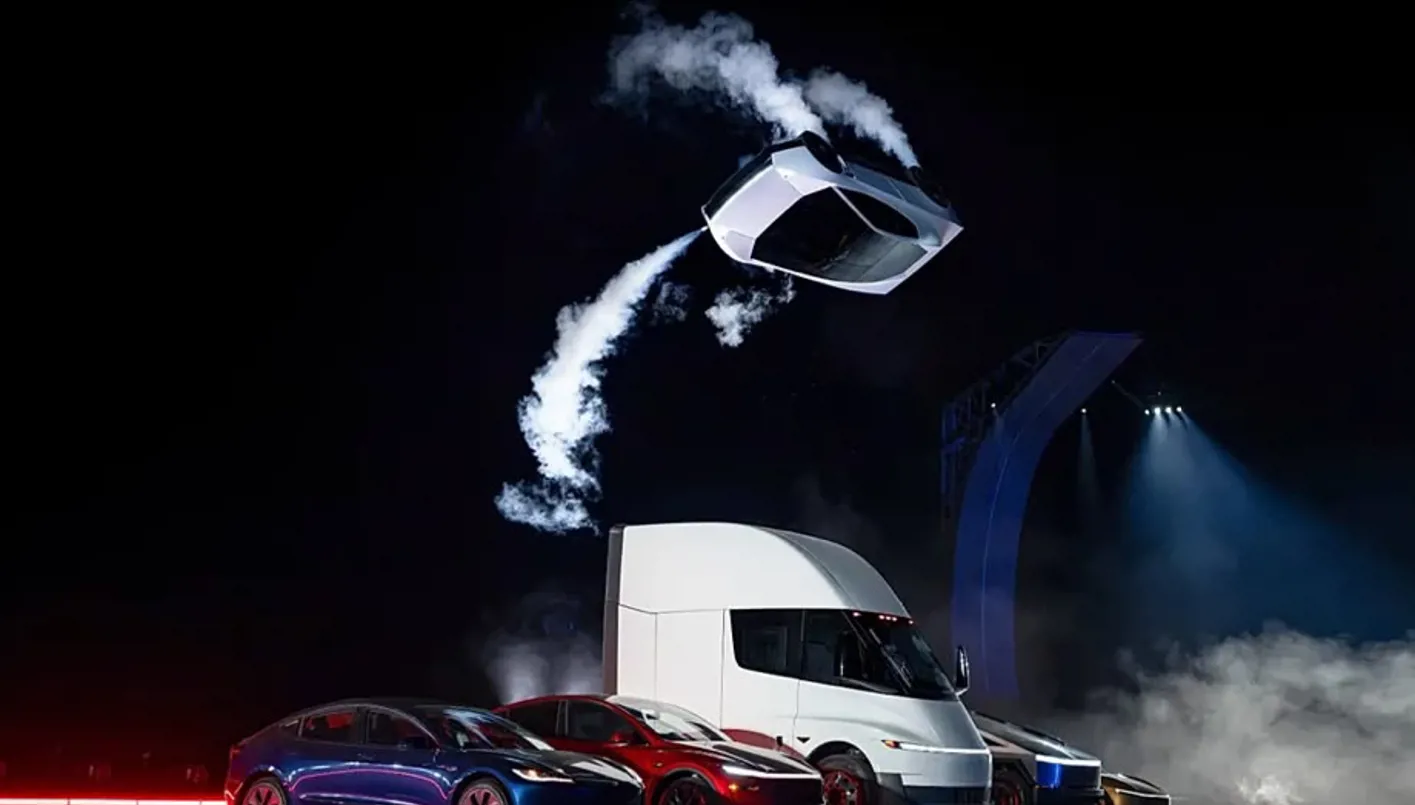 إيلون ماسك يكشف سيارة Tesla Roadster الطائرة... تقفز وتنقلب في الهواء