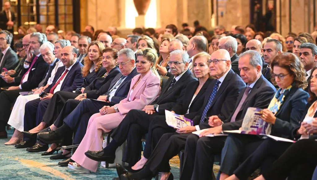 قيادات وشخصيات ديبلوماسية وصنّاع سياسات وخبراء في مؤتمر "نساء على خطوط المواجهة" (حسام شبارو)
