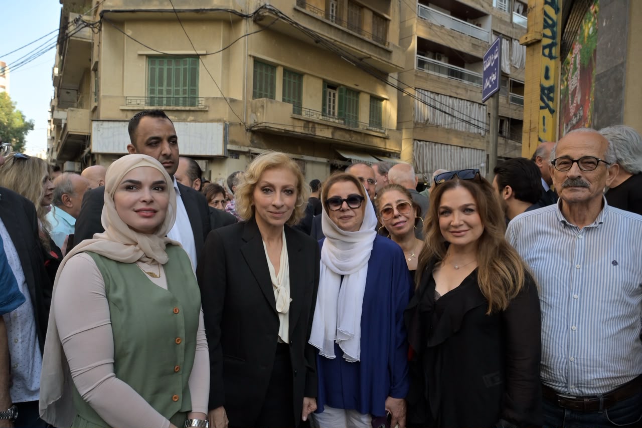 رفع الستارة عن شارع نجاح سلام في بيروت. (نبيل إسماعيل)
