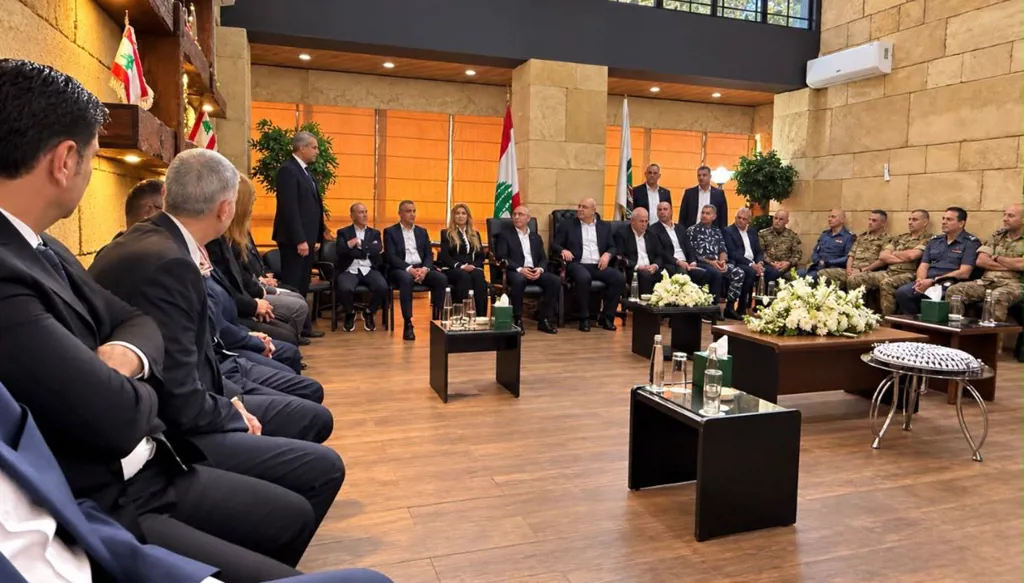 اجتماع موسّع في سرايا طرابلس. 
