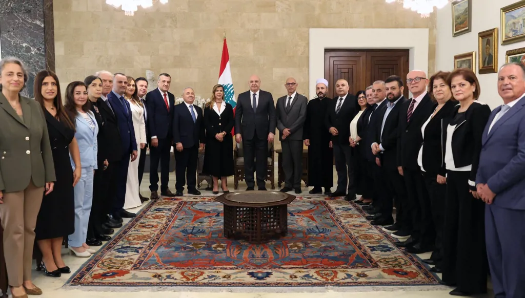 الرئيس اللبناني: معركتنا لبناء الدولة تبدأ أيضاً من المدرسة