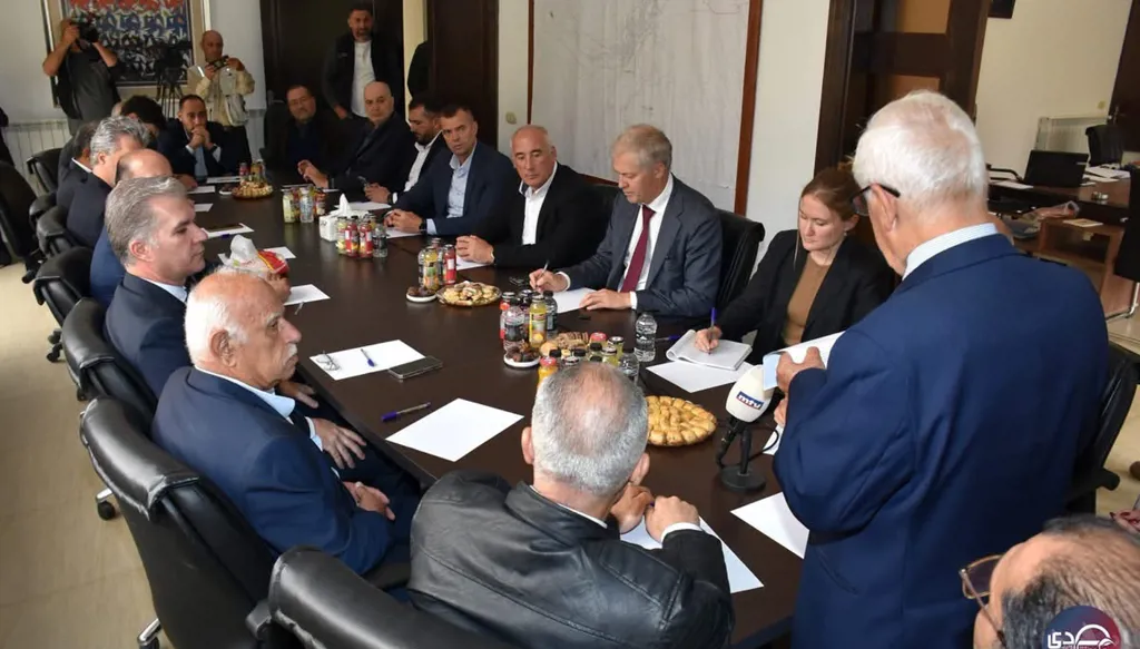 الوفد الديبلوماسي الأوروبي خلال جولته في حاصبيا والعرقوب