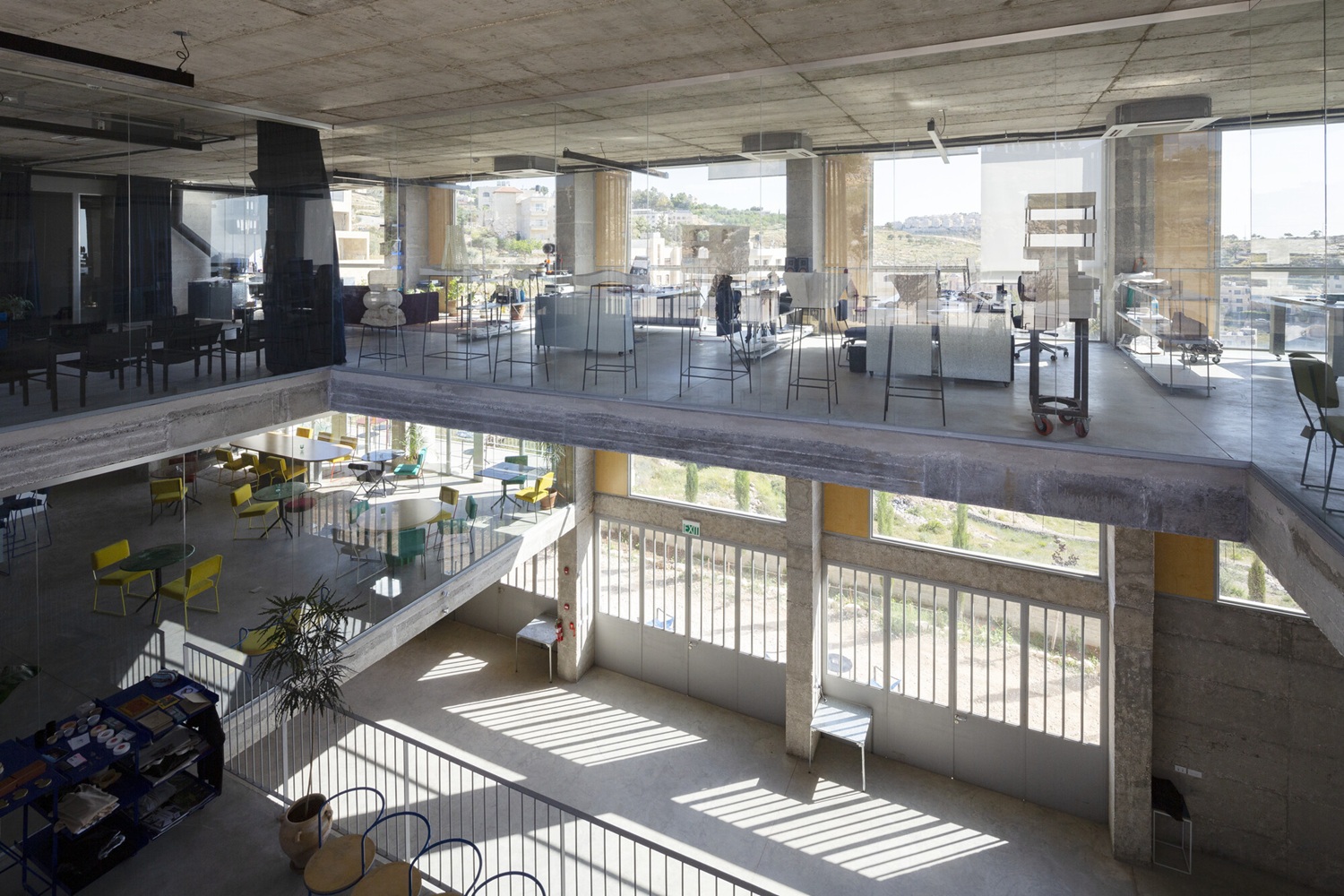 مجلس العجب.