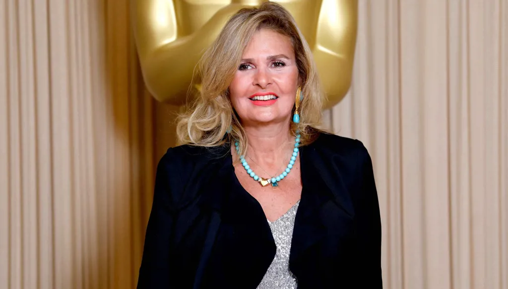 يسرا في نوبة بكاء وصدمة حزناً على تيمور تيمور (فيديو)