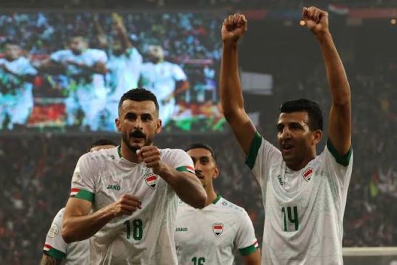 لاعبو العراق. 