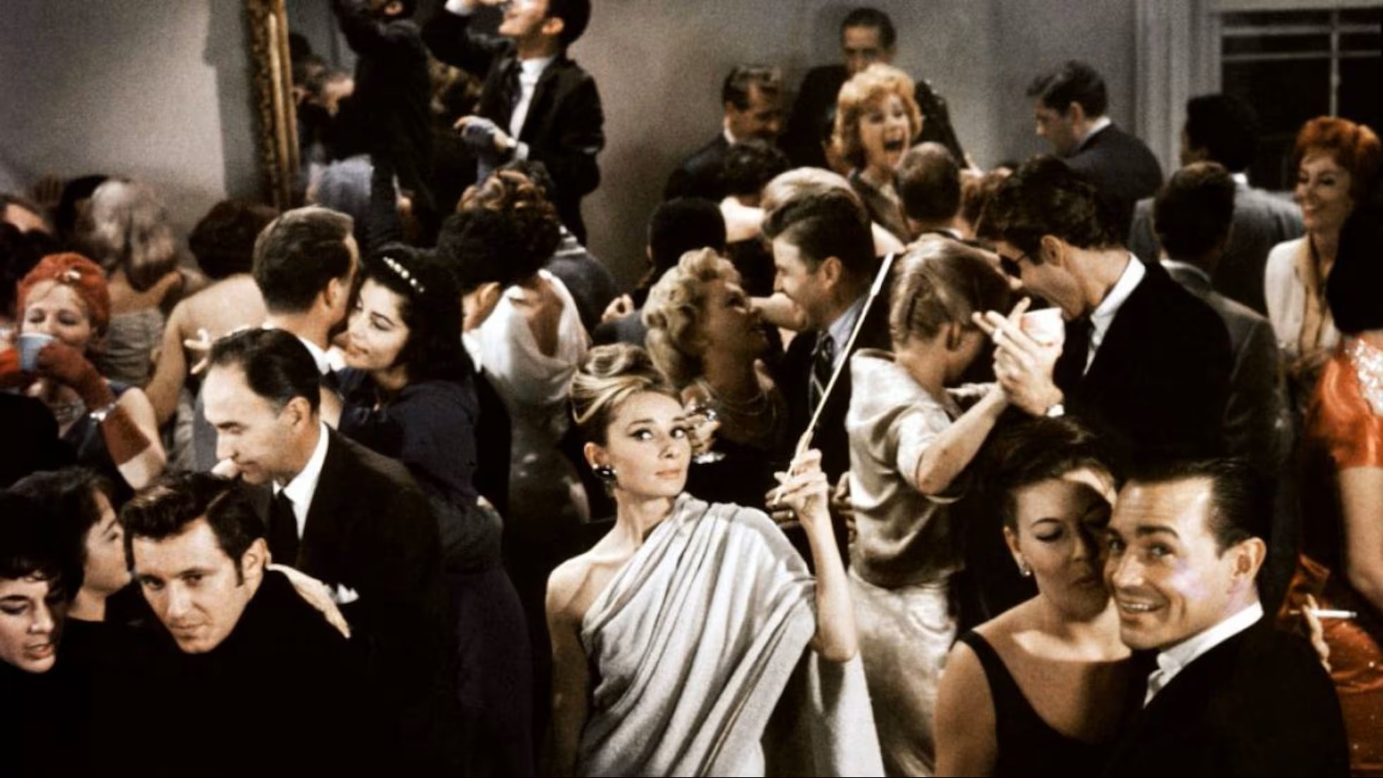 لحظة من مشهد الحفل في فيلم 