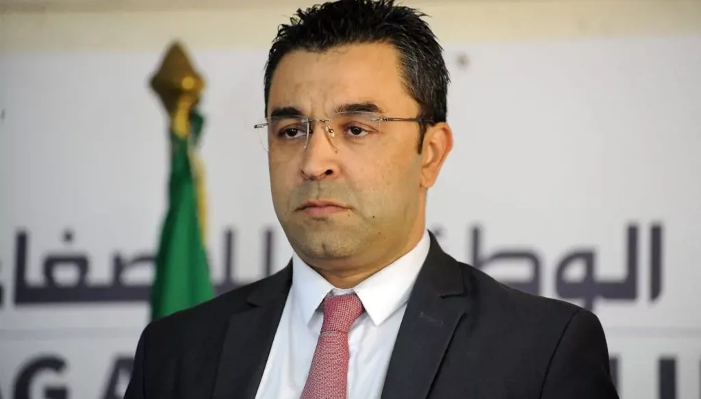 ماذا يعني تعديل قانون الأحزاب الجزائرية والدعوة إلى الحوار الشامل؟