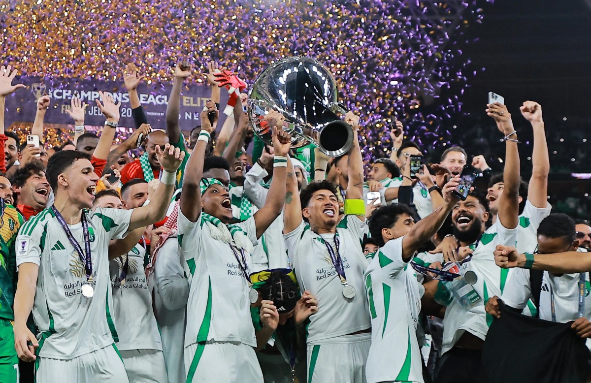 يايسله قاد الأهلي السعودي إلى لقبين متتاليين في دوري أبطال آسيا للنخبة. (وكالات)