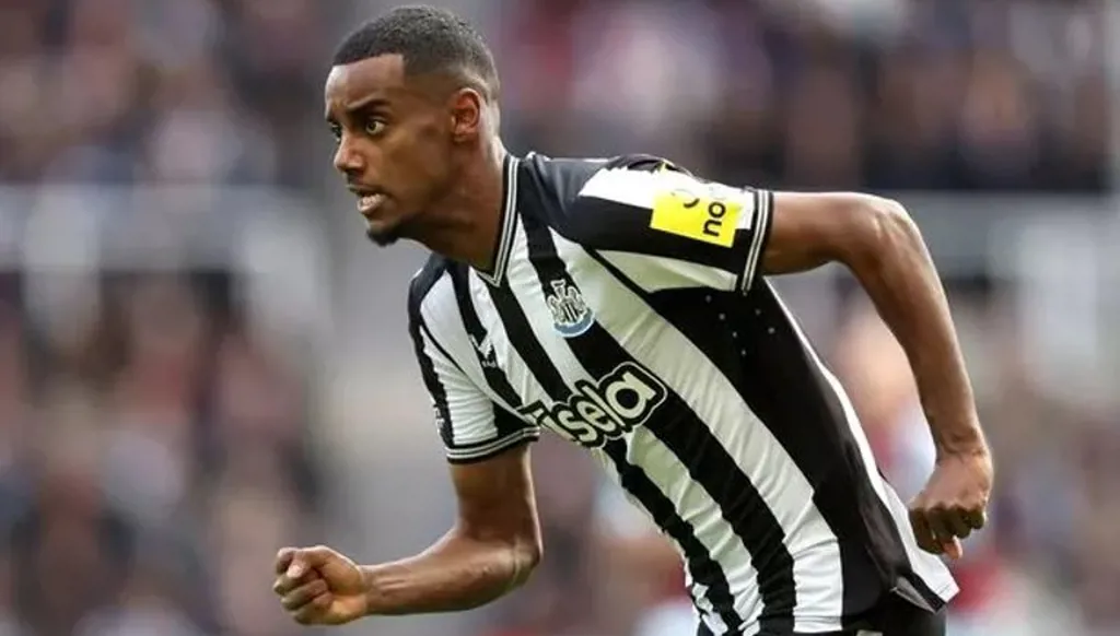 بعد اهتمام برشلونة... هل يتشابه إيزاك مع هالاند؟