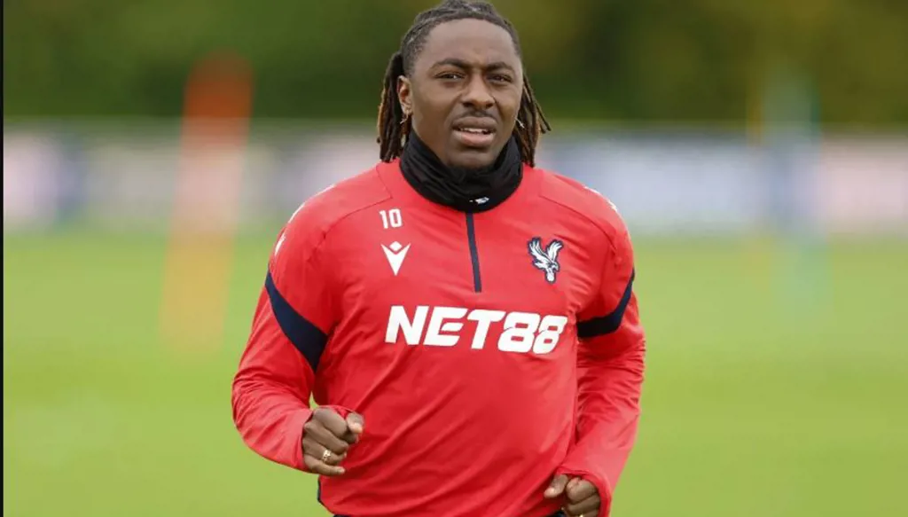 أرسنال يحسم تعاقده مع إيزي من كريستال بالاس