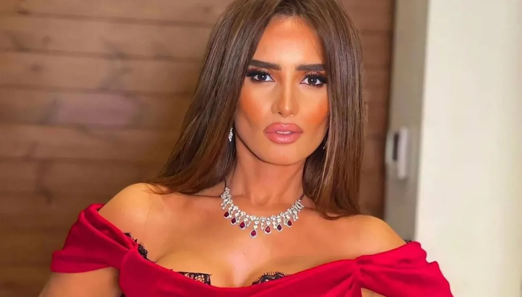 زينة تسقط في التصوير: شرخ في الركبة (فيديو)