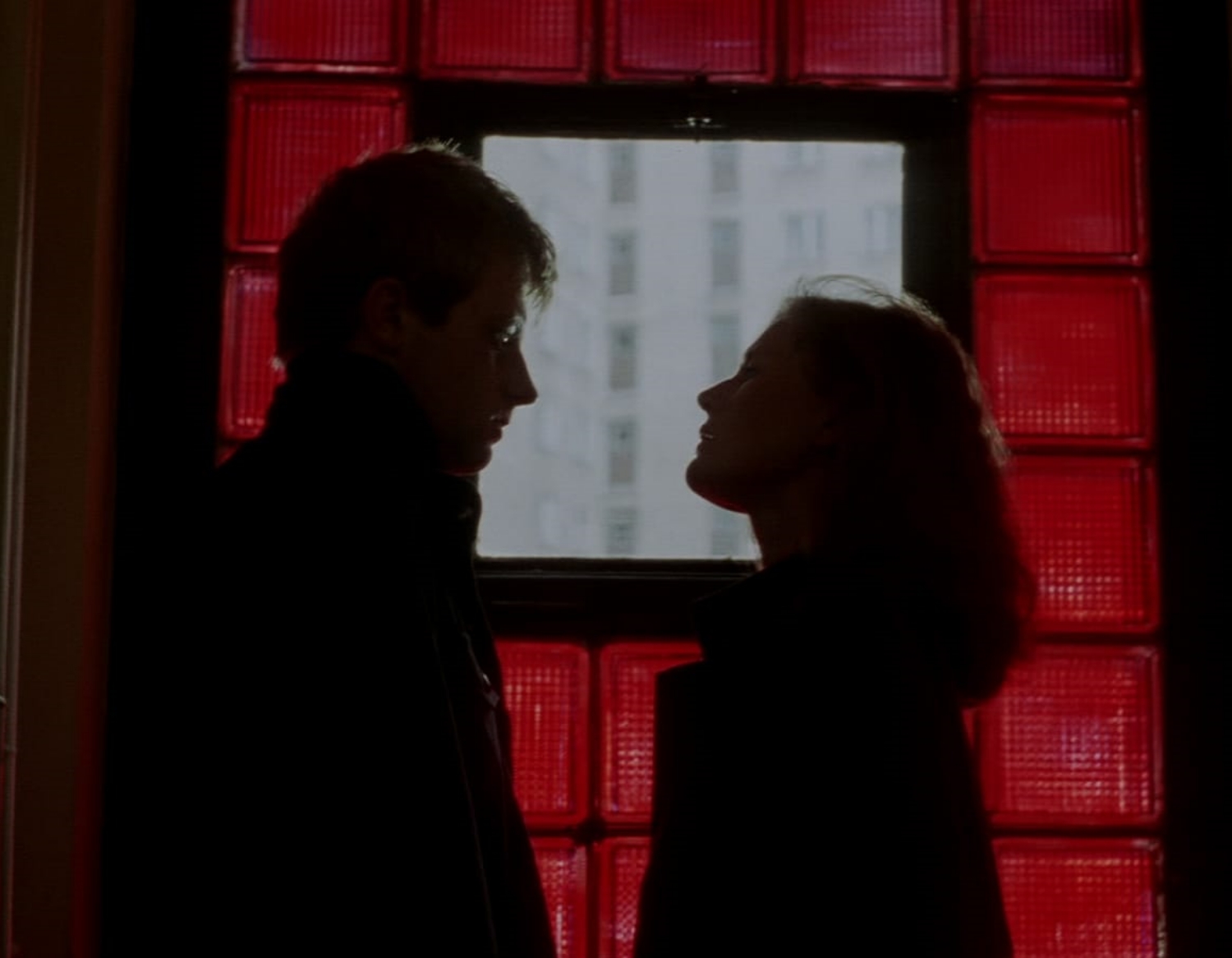 مشهد من “فيلم قصير عن الحب“.