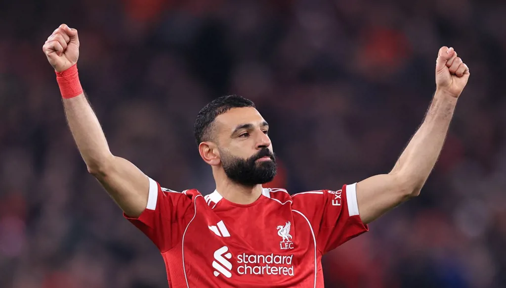 محمد صلاح... نجم الملاعب والصفقات التجارية الرابحة