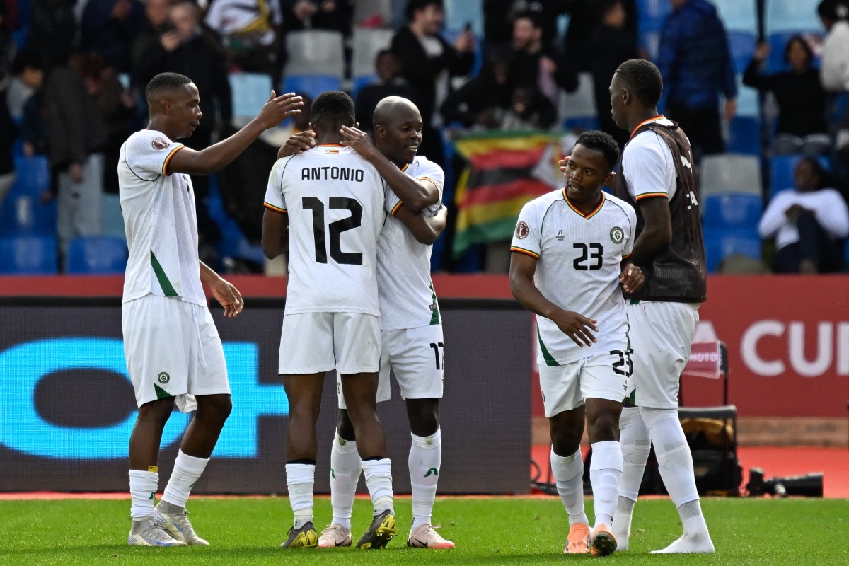 لاعبو زيمبابوي. (أ ف ب)