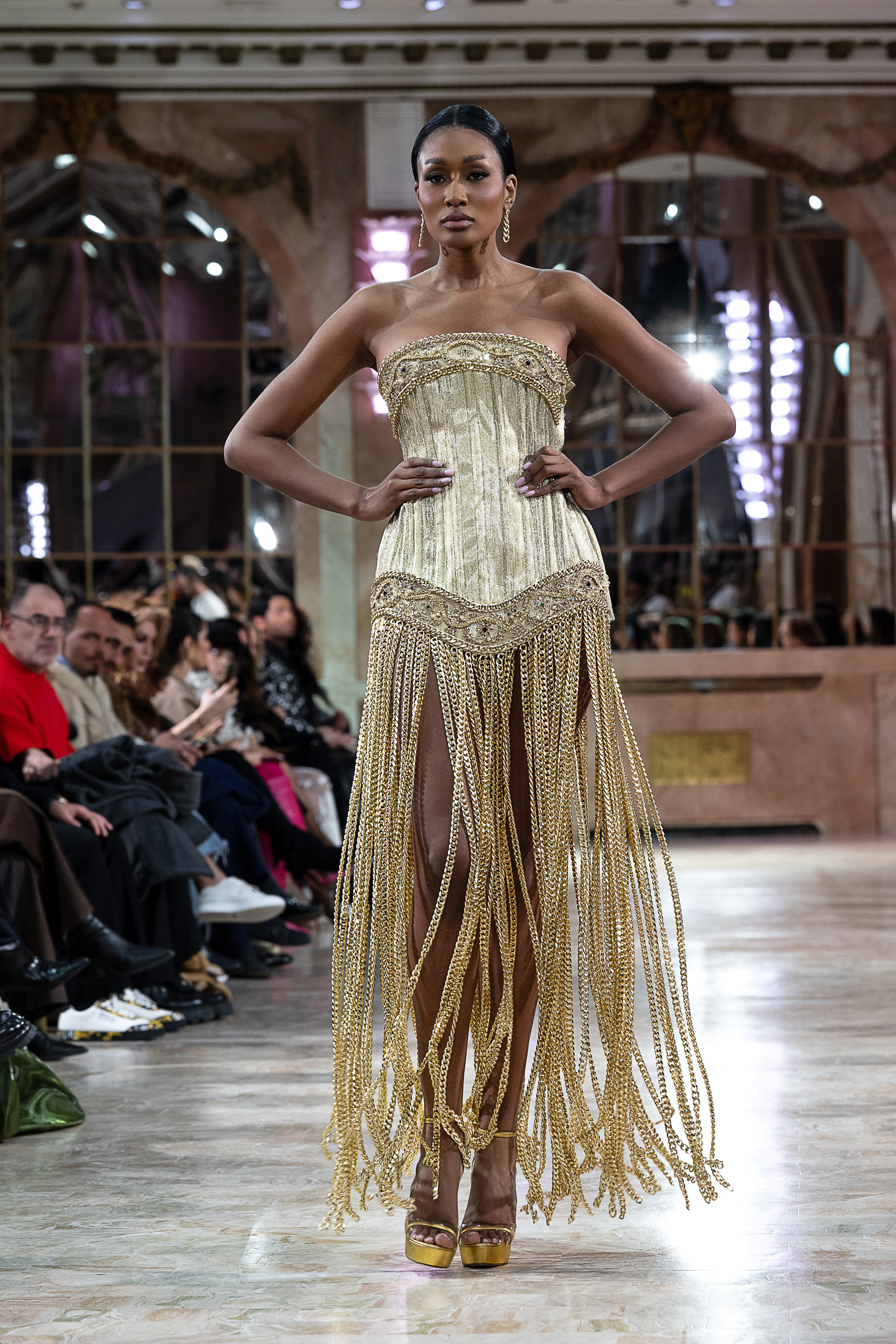 من جموعة روبير أبي نادر للخياطة الراقية لربيع وصيف 2026 (خاص روبير أبي نادر)