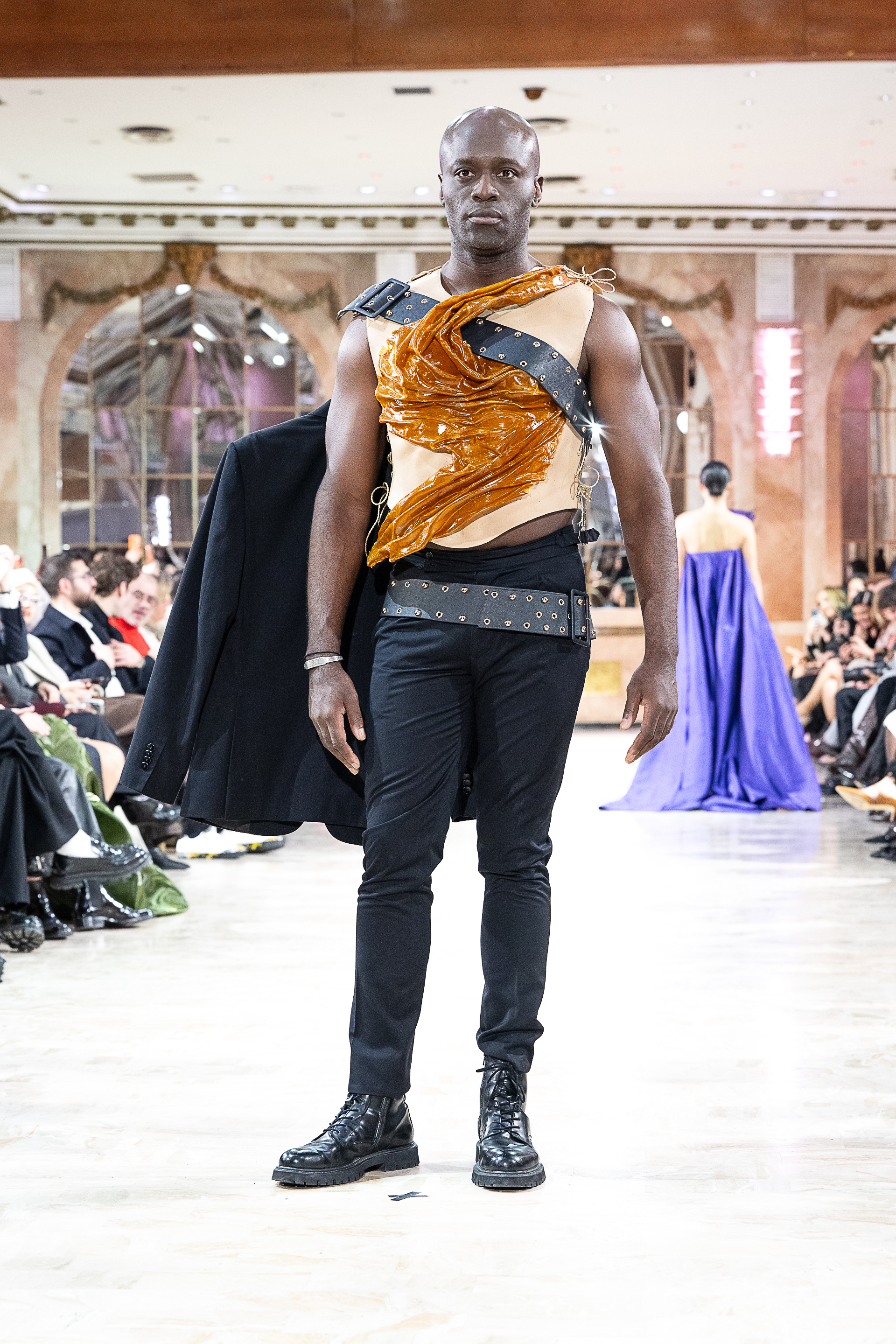 من جموعة روبير أبي نادر للخياطة الراقية لربيع وصيف 2026 (خاص روبير أبي نادر)